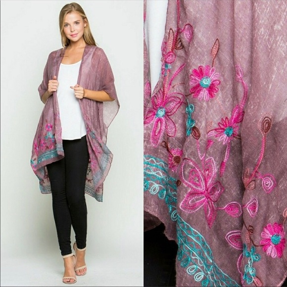 Women's Floral Embroidered Shrugs - Picture 4 of 7